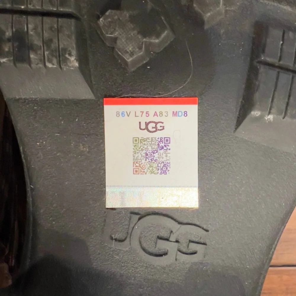 Ugg Brisbane Lace Up Platform boots - Picture 9 of 12